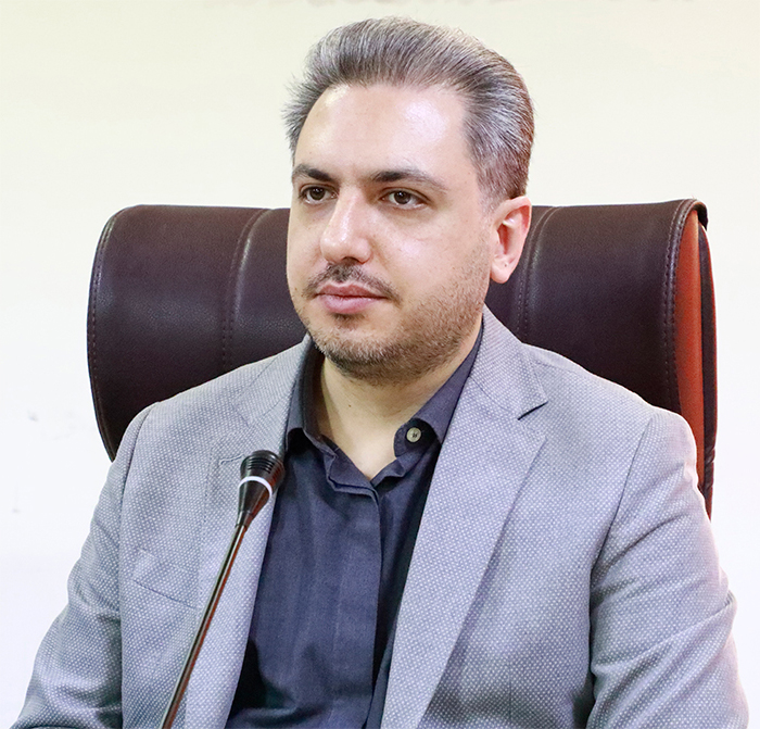 دکتر آرمین عطار